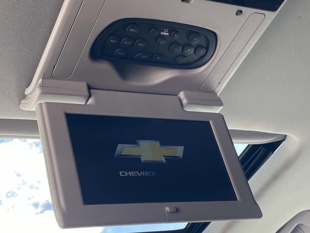 Used 2020 Chevrolet Tahoe Premier w/ Premier Plus Edition image 16