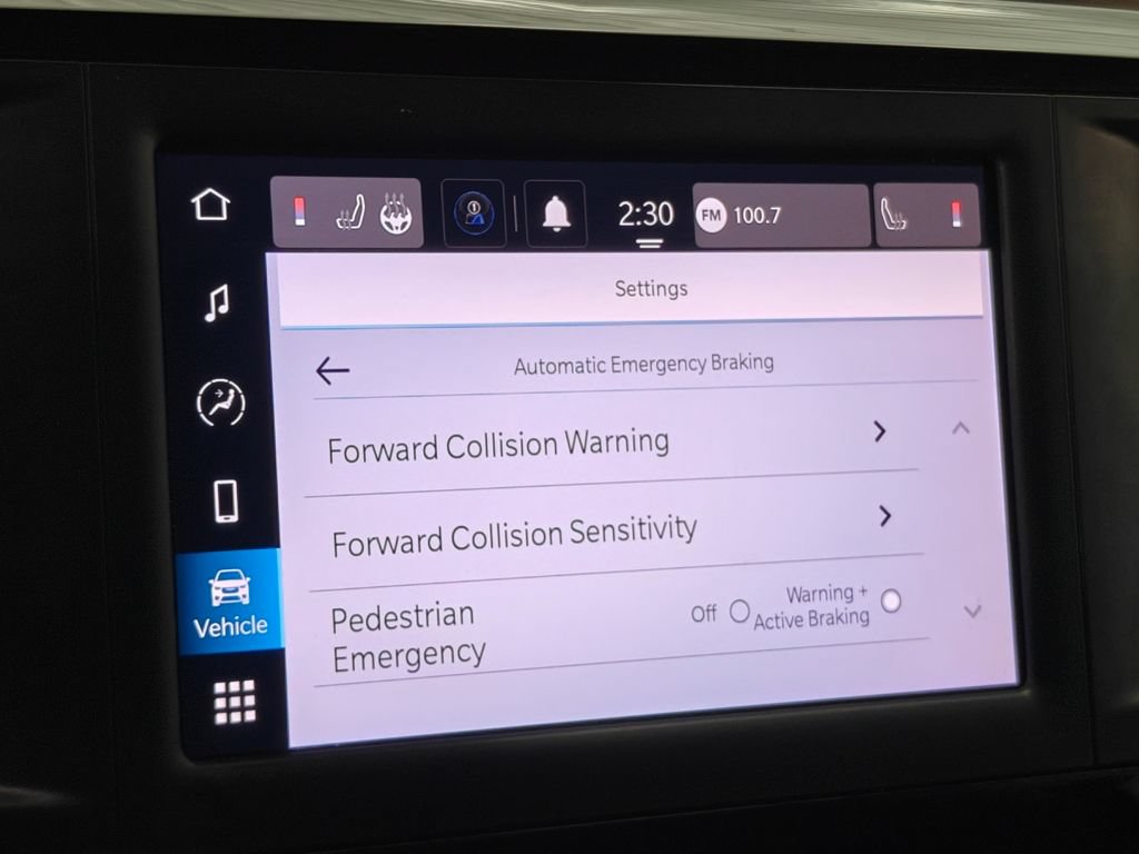 Used 2023 Chrysler Voyager LX FWD image 44