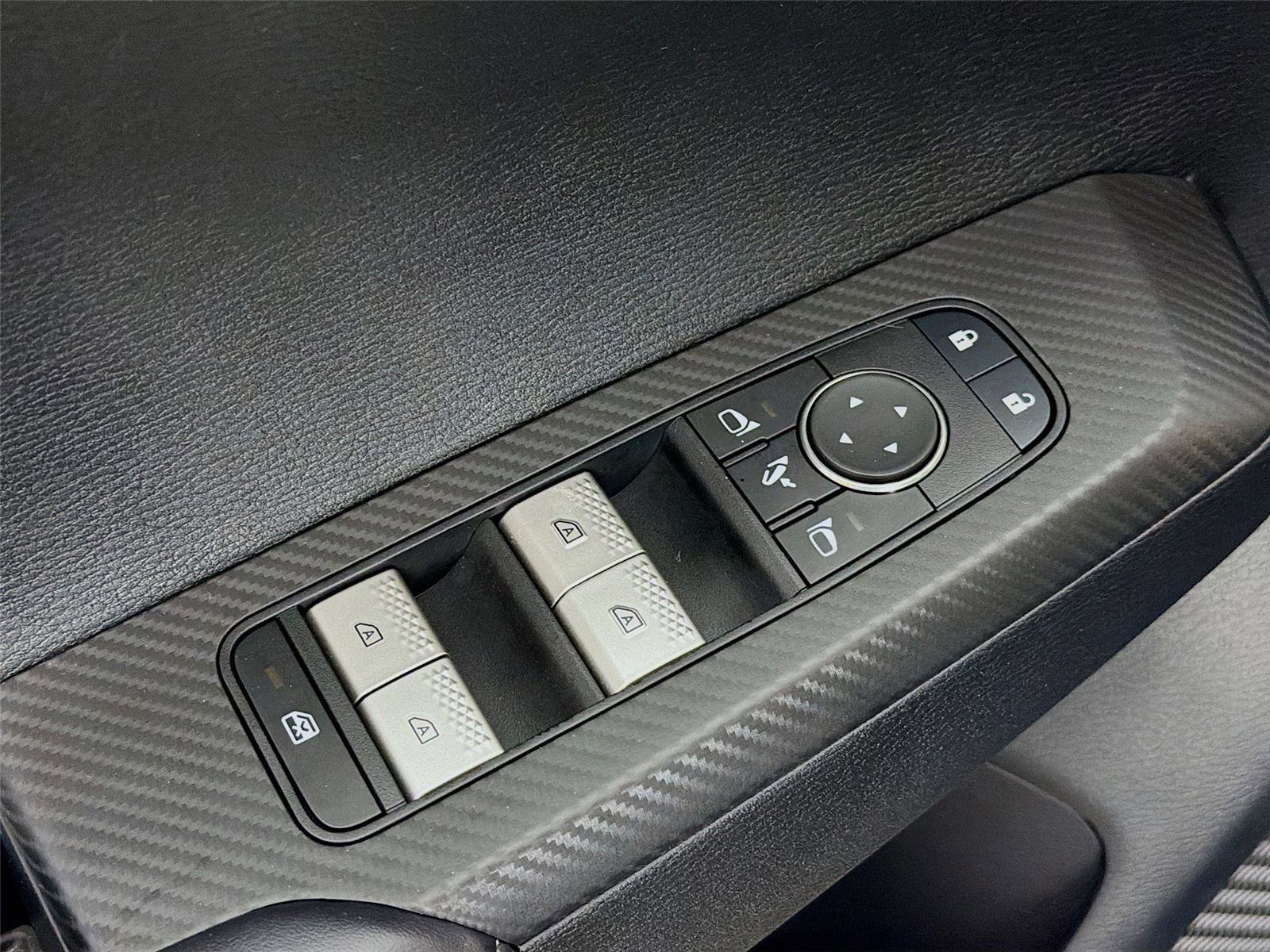 Used 2024 Mitsubishi Outlander SE AWD/4WD image 20