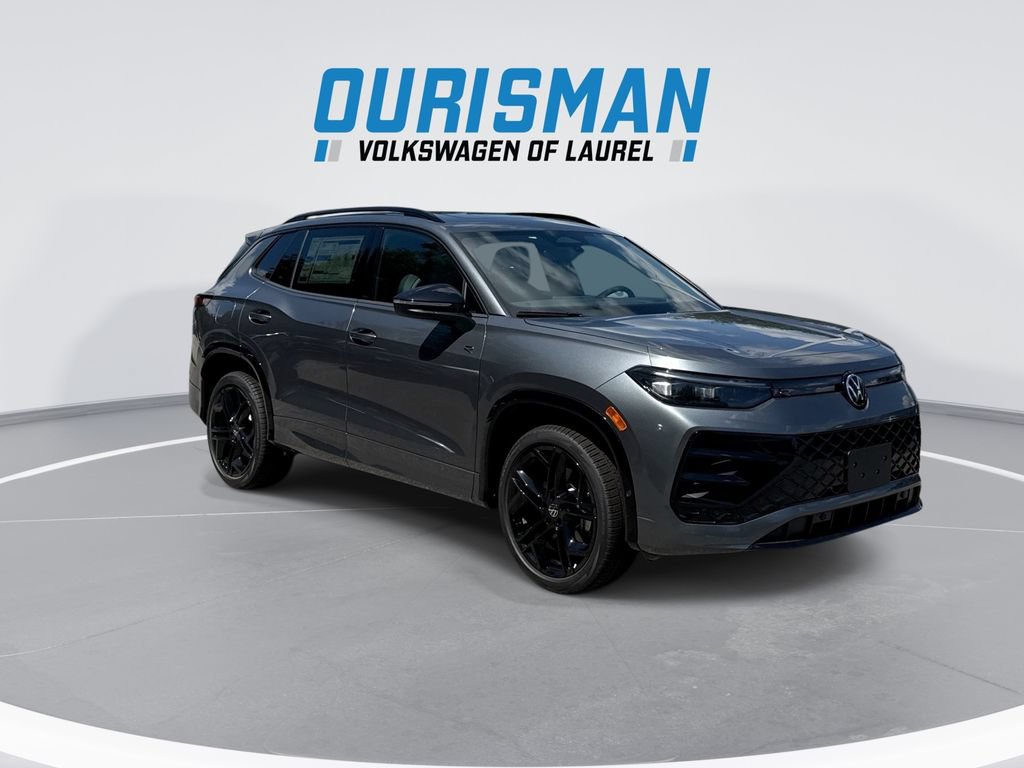 New 2026 Volkswagen Tiguan SE R-Line AWD/4WD image 2