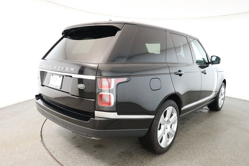 Used 2022 Land Rover Range Rover Westminster Edition image 4