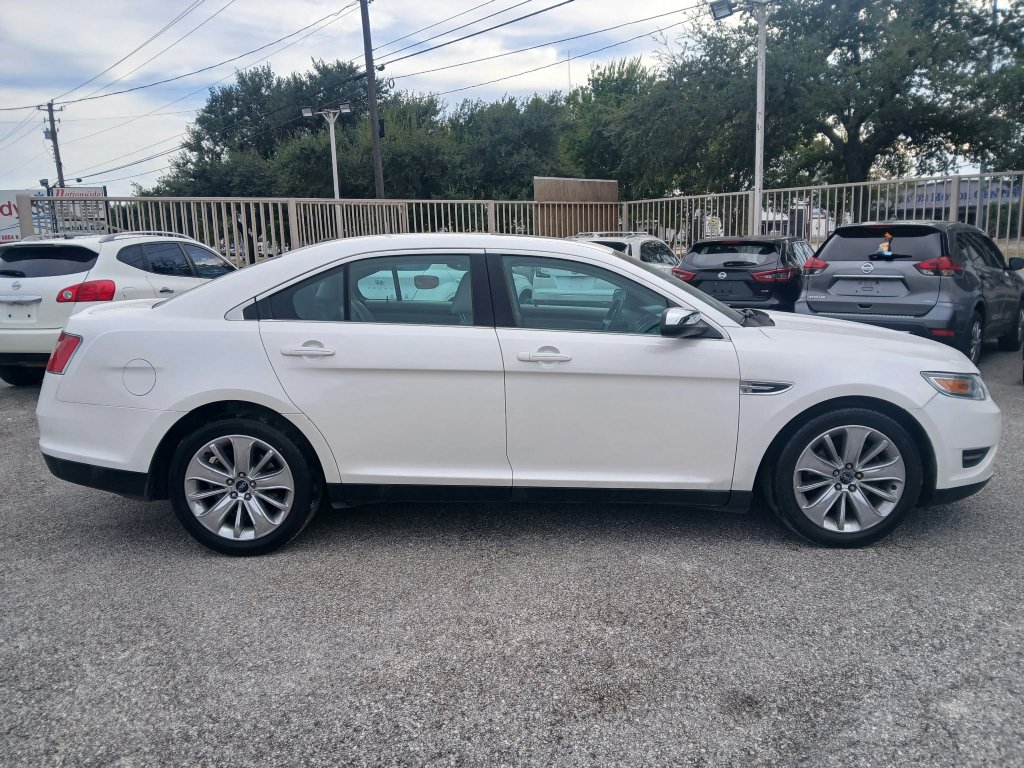 Used 2012 Ford Taurus Limited FWD image 8