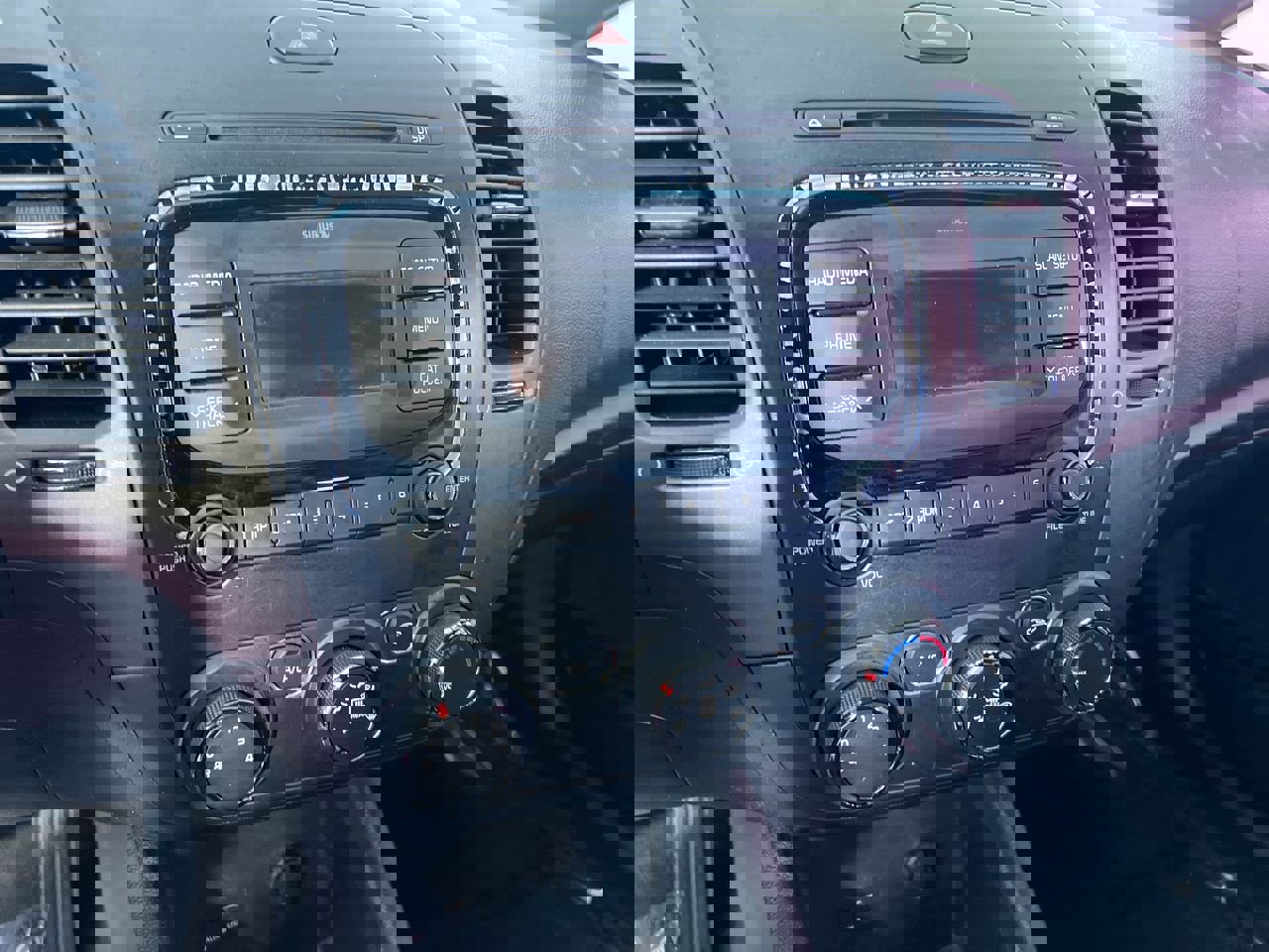 Used 2018 Kia Forte LX image 25