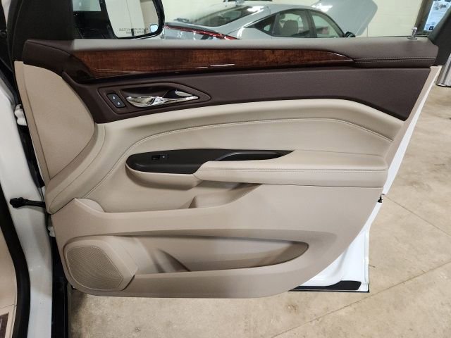 Used 2012 Cadillac SRX Luxury image 33