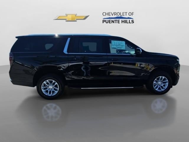 New 2026 Chevrolet Suburban LT w/ LPO, Get Active Package RWD image 9