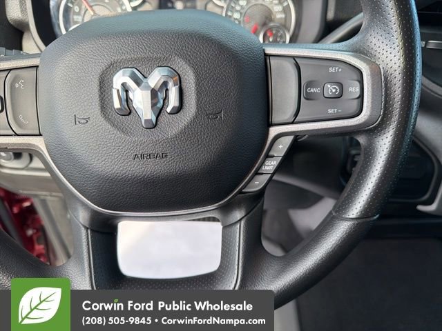 Used 2024 RAM 2500 Tradesman w/ Chrome Appearance Group image 17