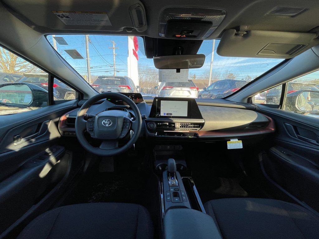 New 2026 Toyota Prius Plug-In Hybrid FWD image 9