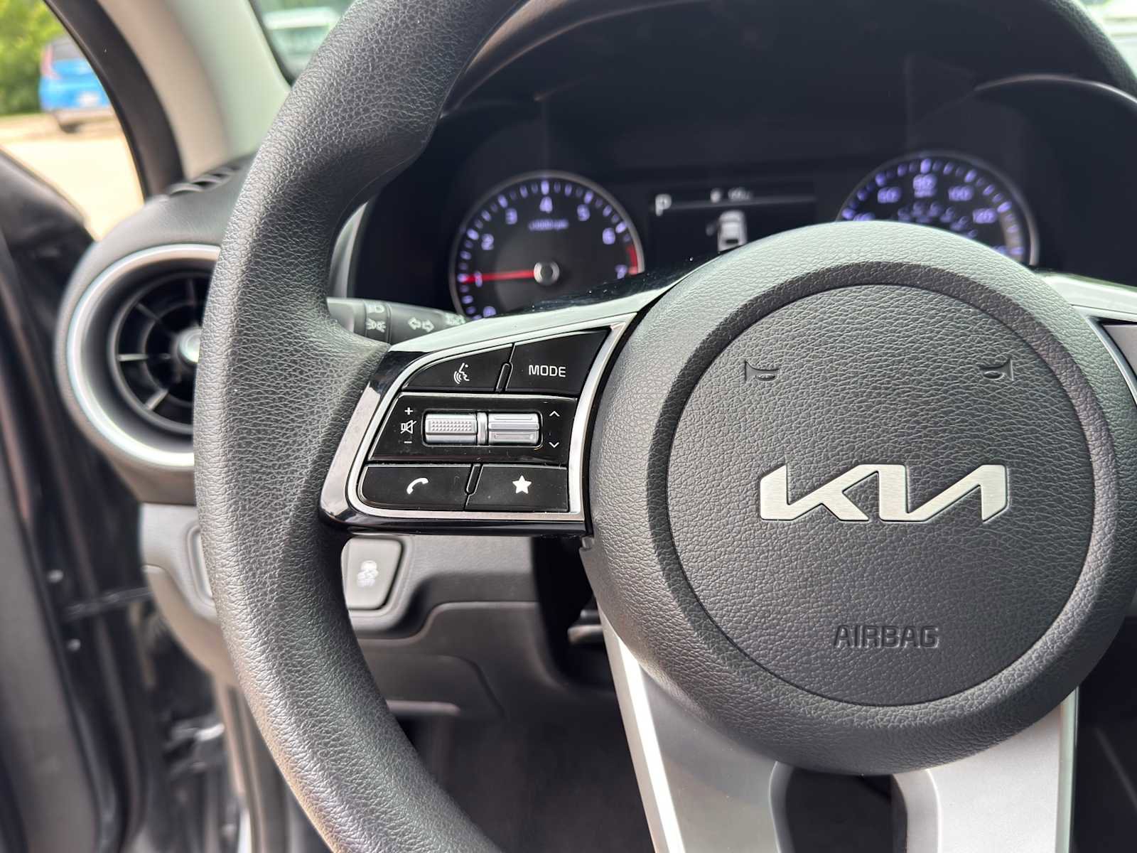 Certified 2024 Kia Forte LXS w/ LXS Technology Package FWD image 16