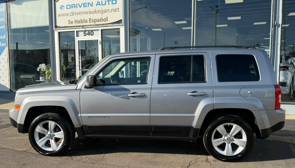 Used 2016 Jeep Patriot Latitude image 2