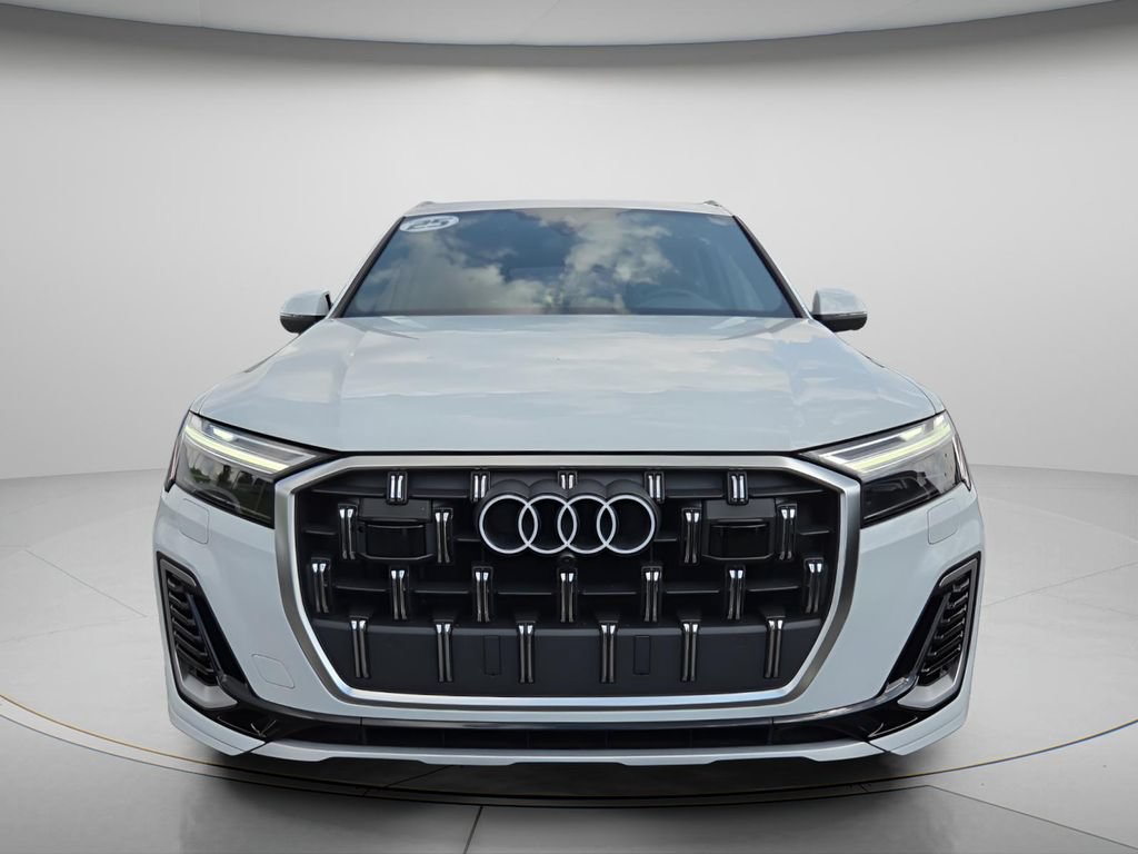Certified 2025 Audi Q7 3.0T Premium w/ Convenience Package AWD/4WD image 9