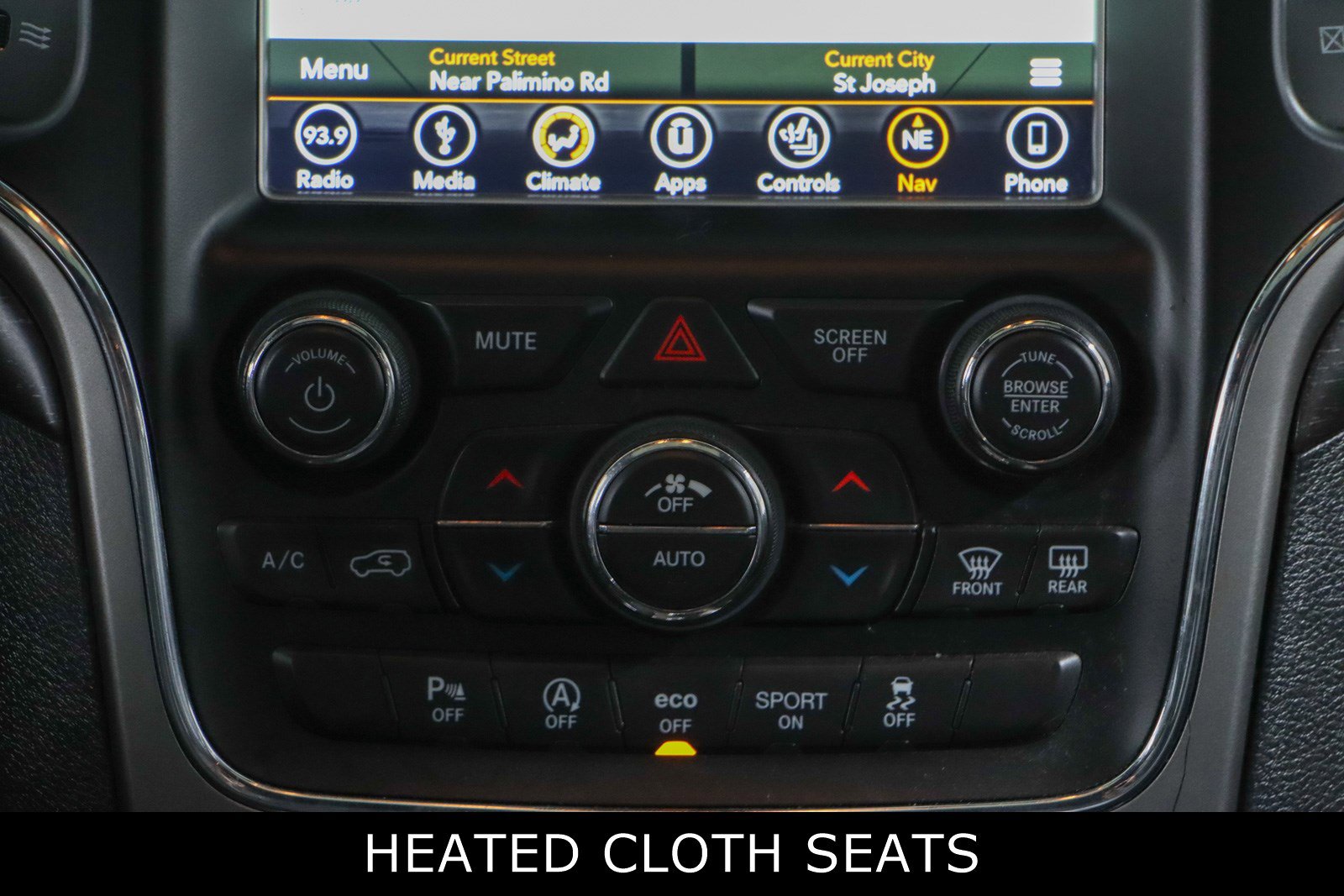 Used 2018 Jeep Grand Cherokee Altitude image 20