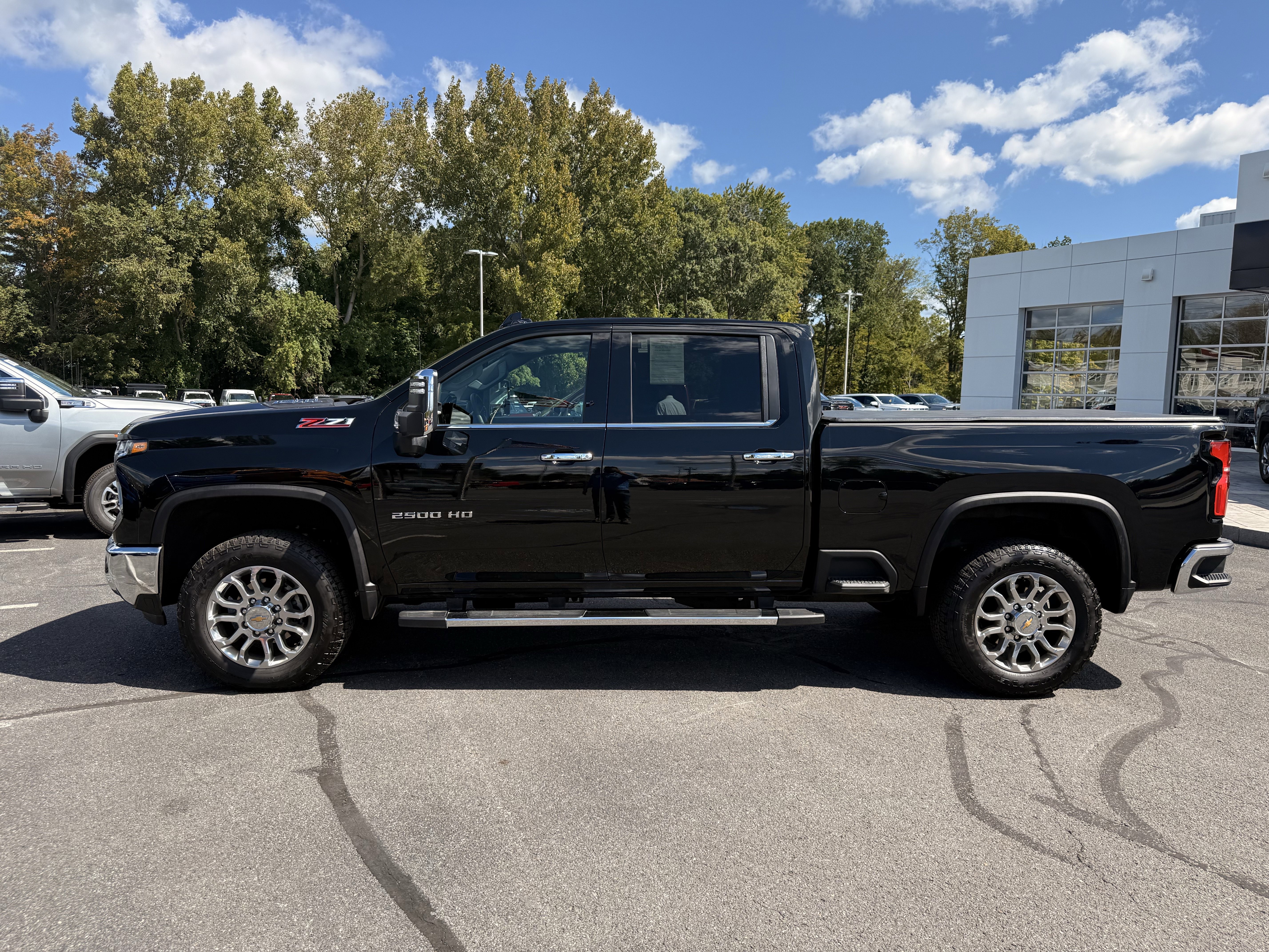 Certified 2024 Chevrolet Silverado 2500 LTZ w/ LTZ Plus Package image 2