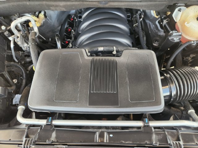 Used 2021 Chevrolet Suburban LT RWD image 34