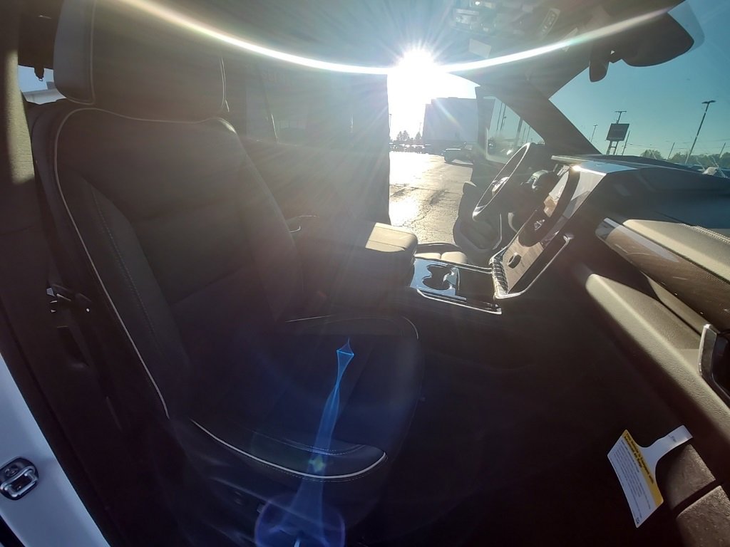 New 2026 GMC Yukon Elevation image 18