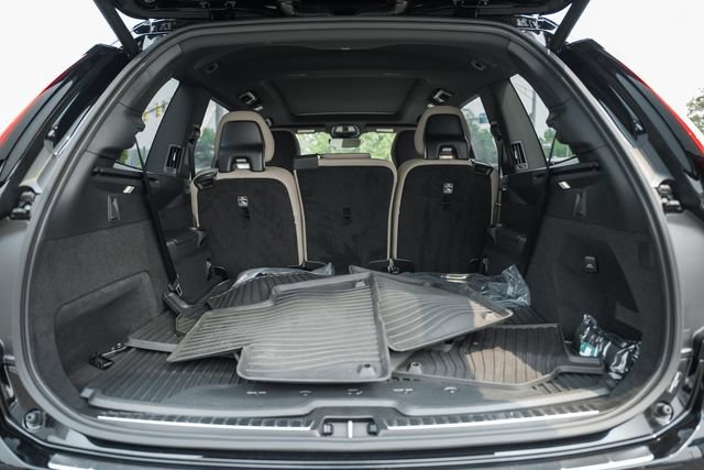 New 2026 Volvo XC90 T8 Plus w/ Protection Package Premier AWD/4WD image 10