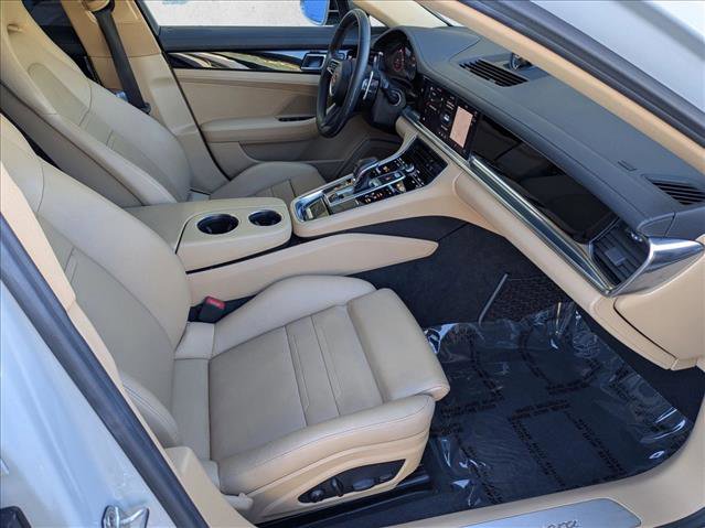 Used 2022 Porsche Panamera image 22