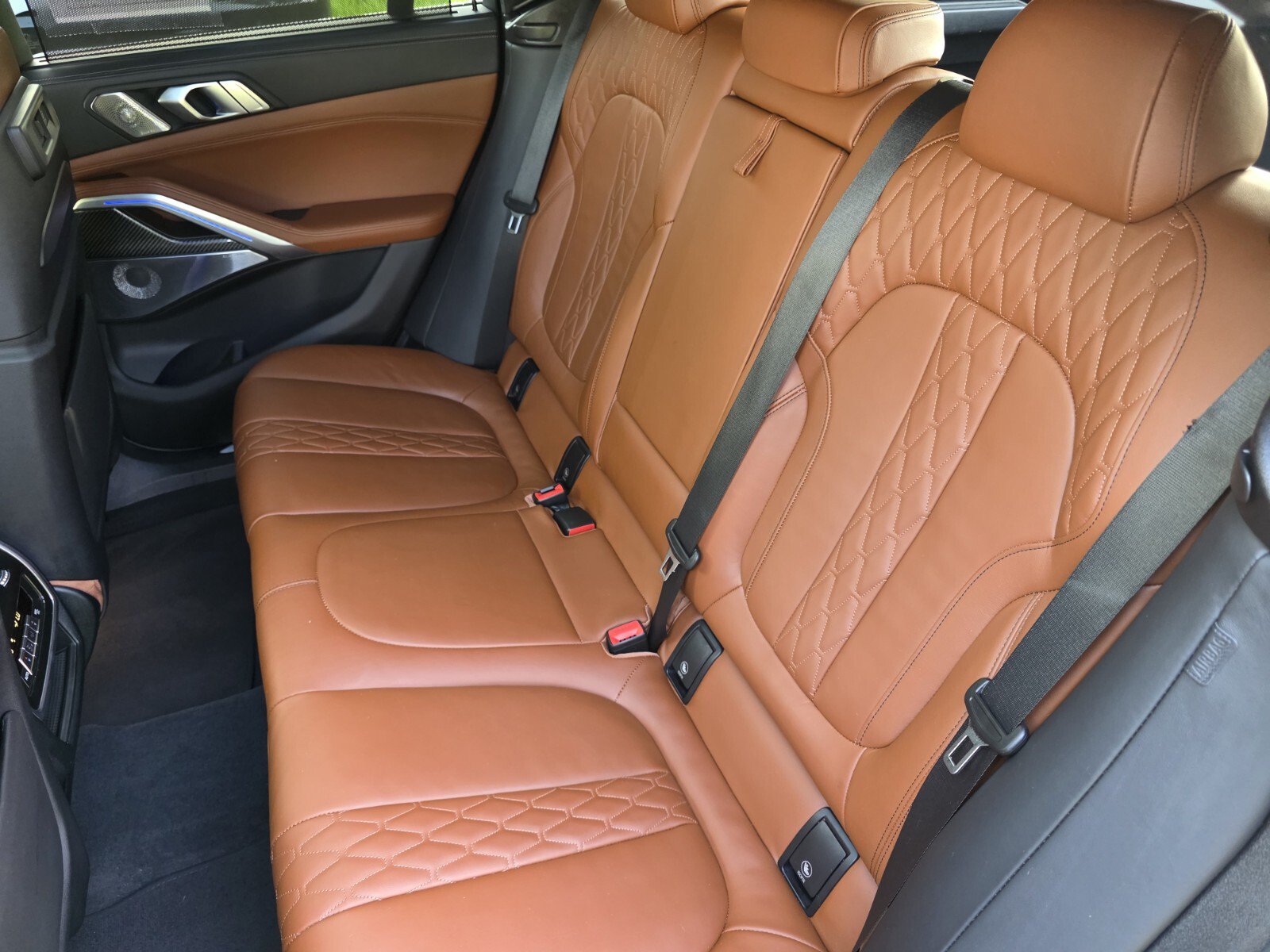 Used 2023 BMW X6 M50i w/ Executive Package AWD/4WD image 17