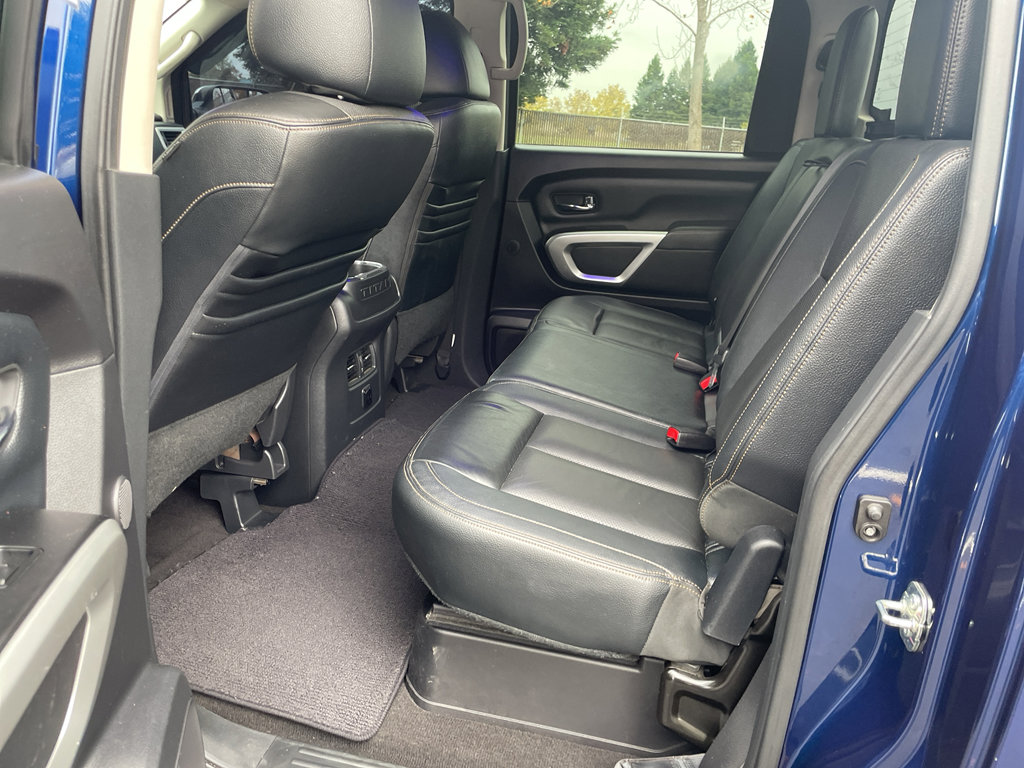 Used 2017 Nissan Titan SL image 46