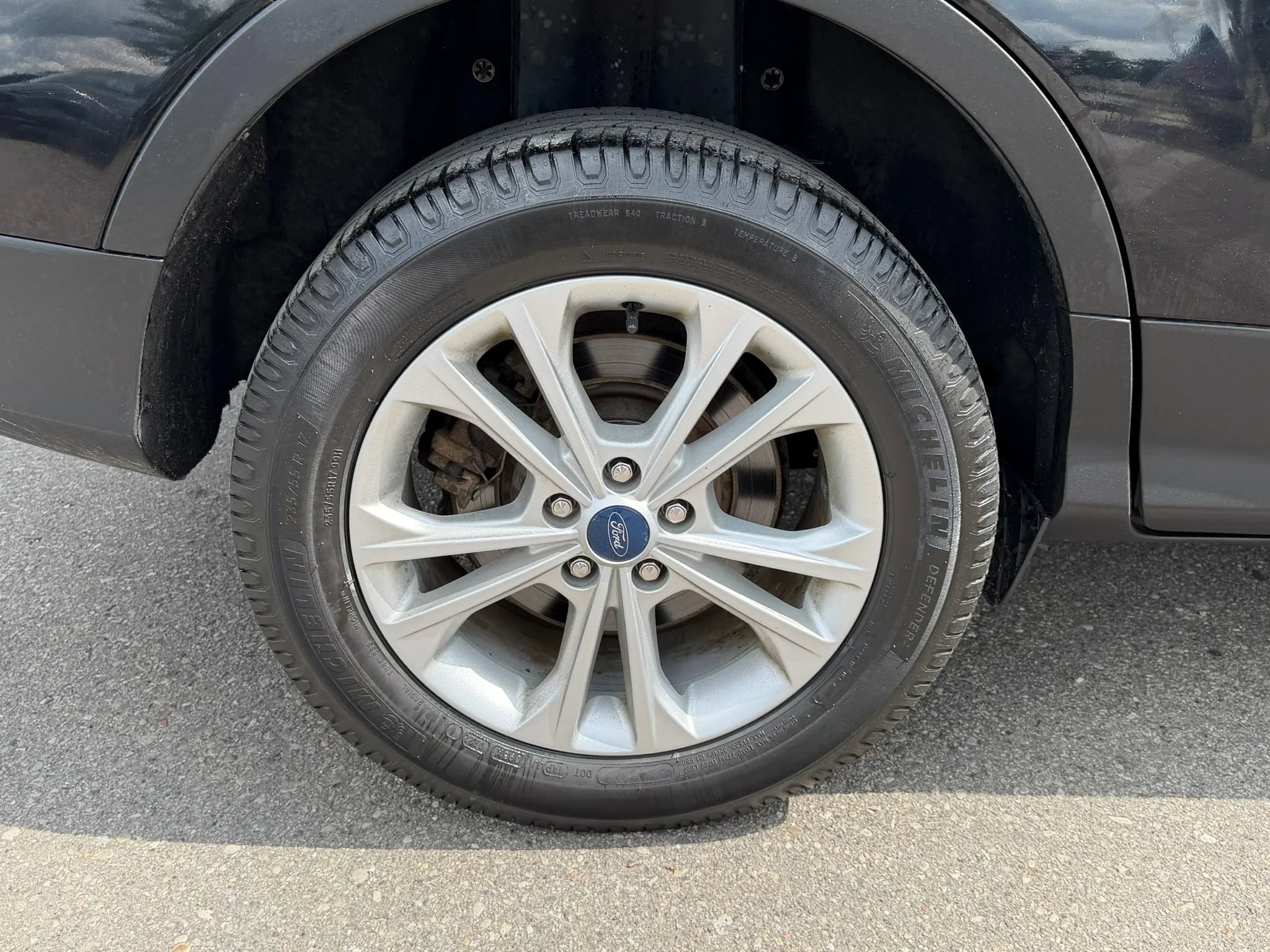 Used 2019 Ford Escape SE FWD image 11