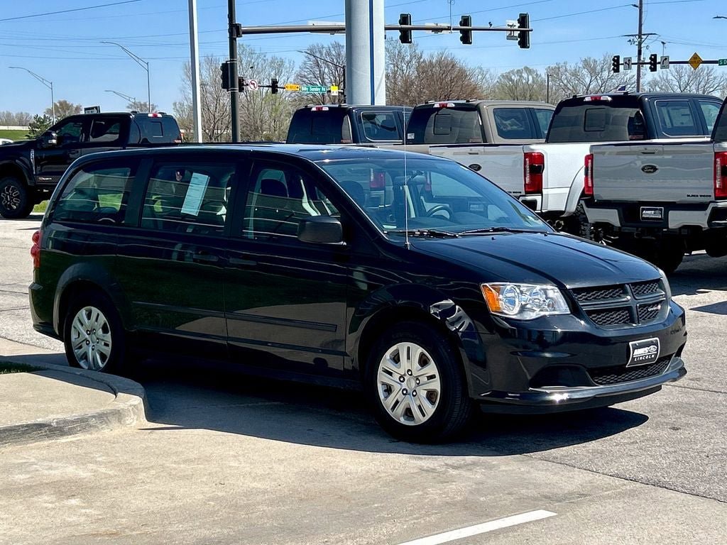 Used 2015 Dodge Grand Caravan American Value Package FWD image 7