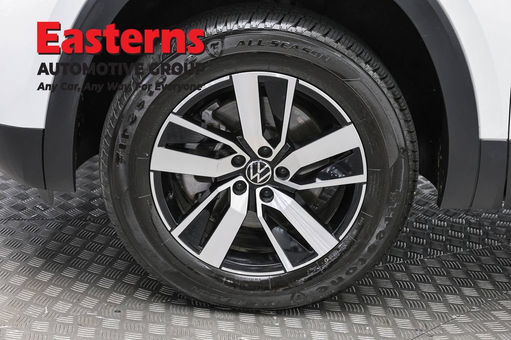 Used 2022 Volkswagen Atlas SE AWD/4WD image 32