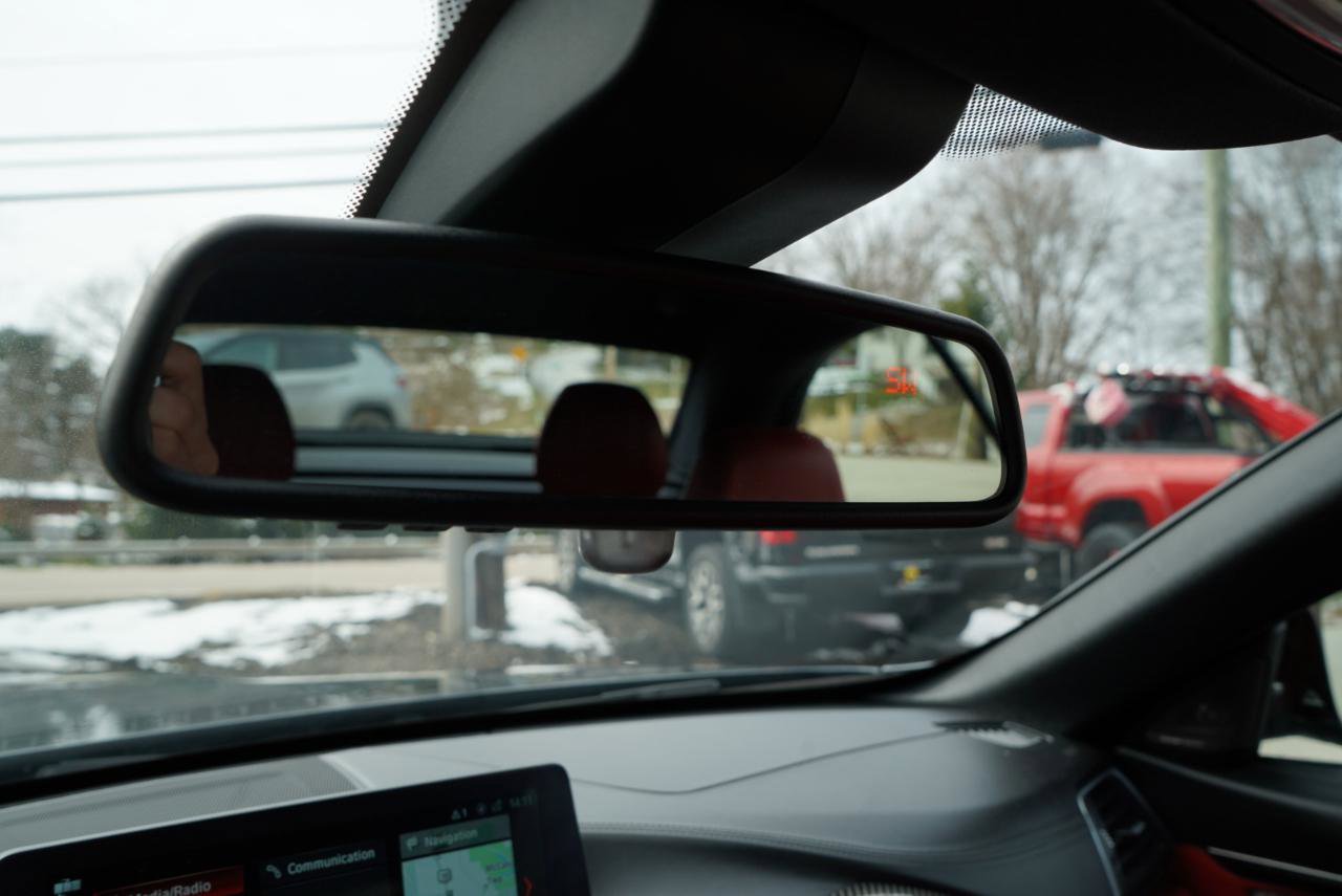 Used 2020 BMW M4 Convertible w/ Executive Package image 32