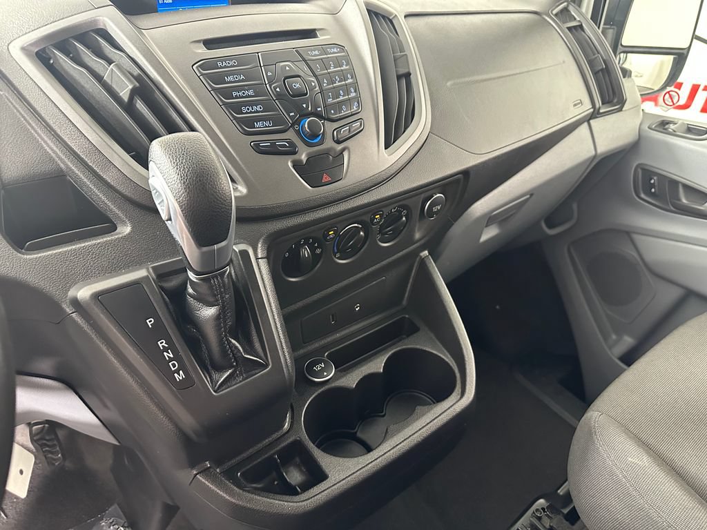 Used 2016 Ford Transit 150 XL RWD image 27