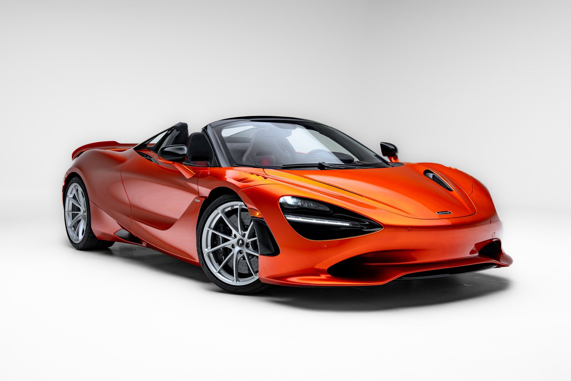 Used 2024 McLaren 750S Spider RWD image 35