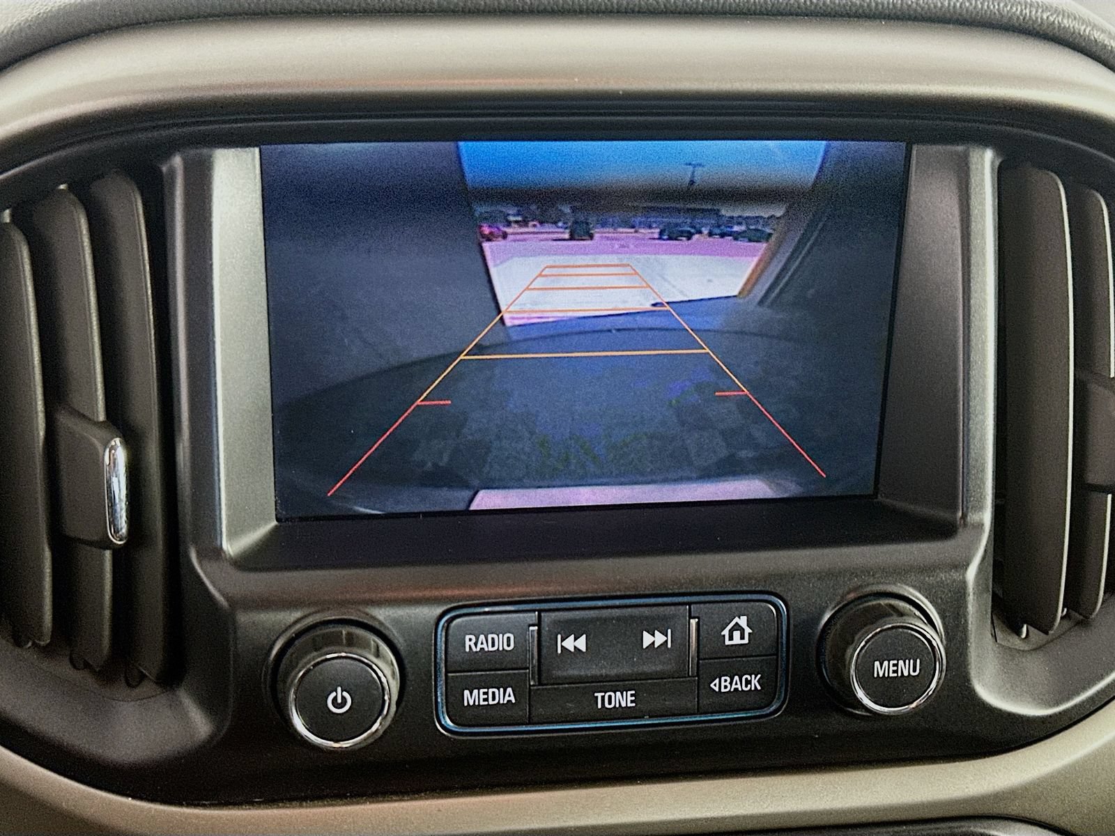 Used 2015 Chevrolet Colorado Z71 AWD/4WD image 13