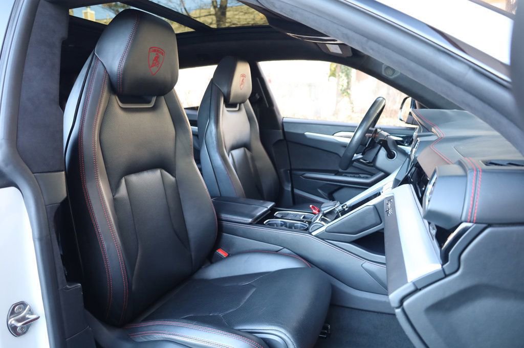 Used 2019 Lamborghini Urus image 24