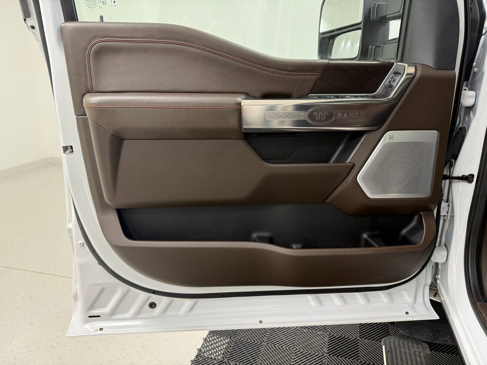 Used 2023 Ford F350 King Ranch w/ Chrome Package image 16