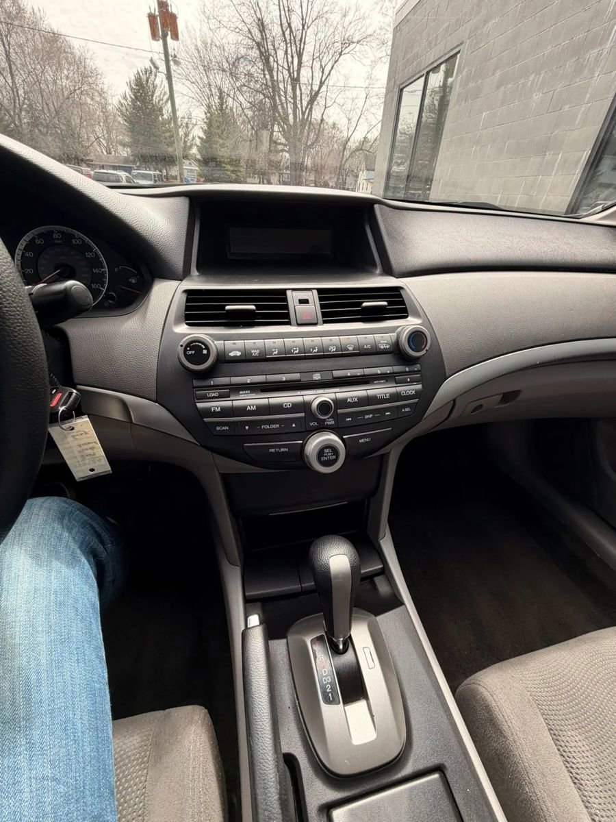 Used 2009 Honda Accord EX image 10