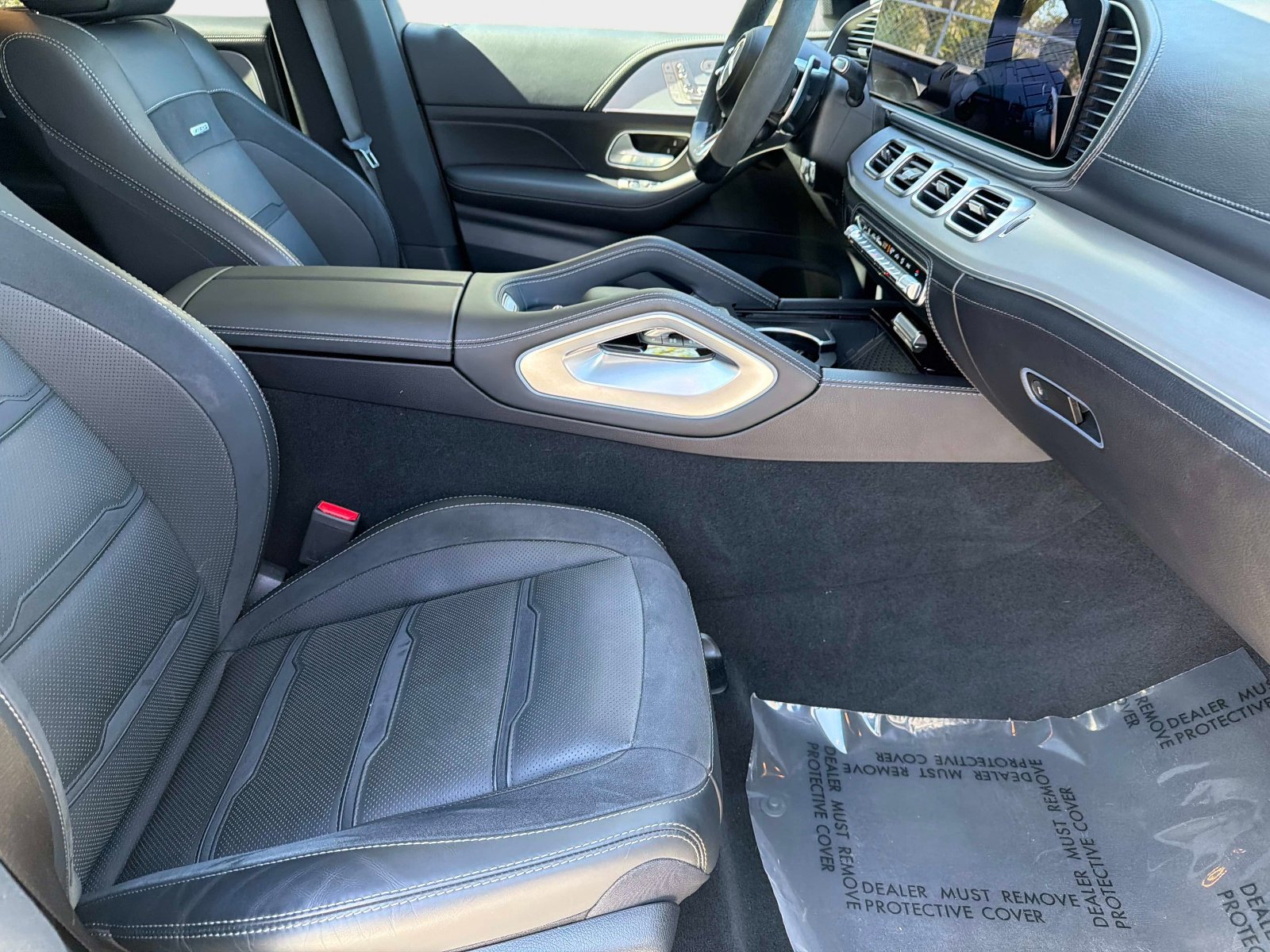 Used 2025 Mercedes-Benz GLE 53 AMG 4MATIC Coupe image 25