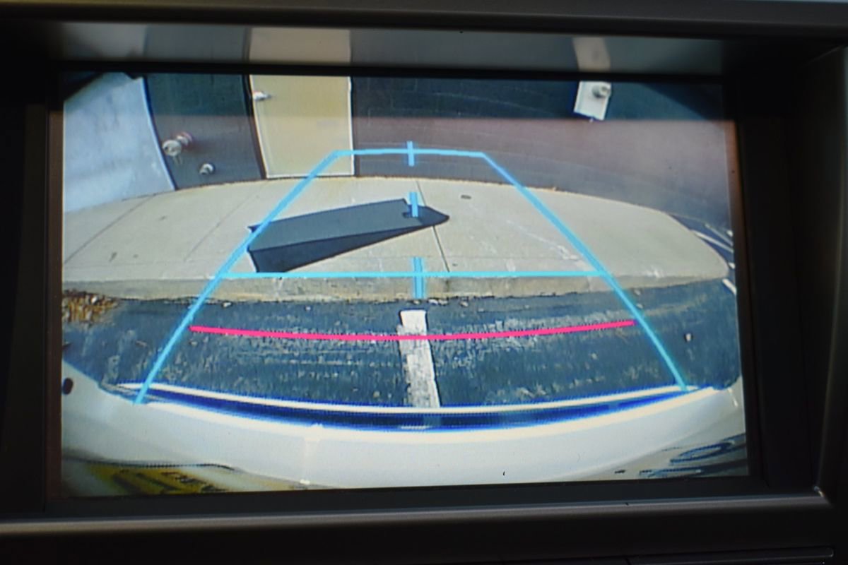 Used 2014 Lexus GX 460 w/ Premium Package image 32