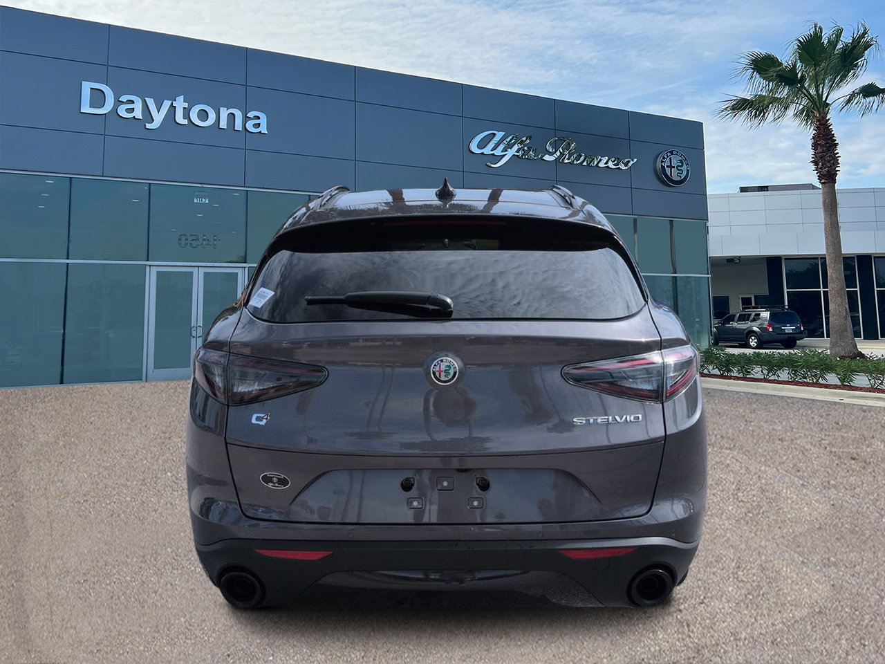 New 2026 Alfa Romeo Stelvio Sprint AWD/4WD image 4