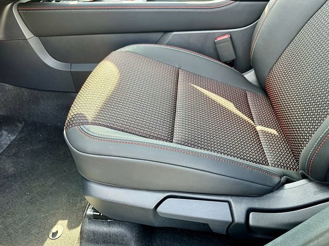 New 2026 Nissan Kicks SR w/ Cold Weather Package image 27