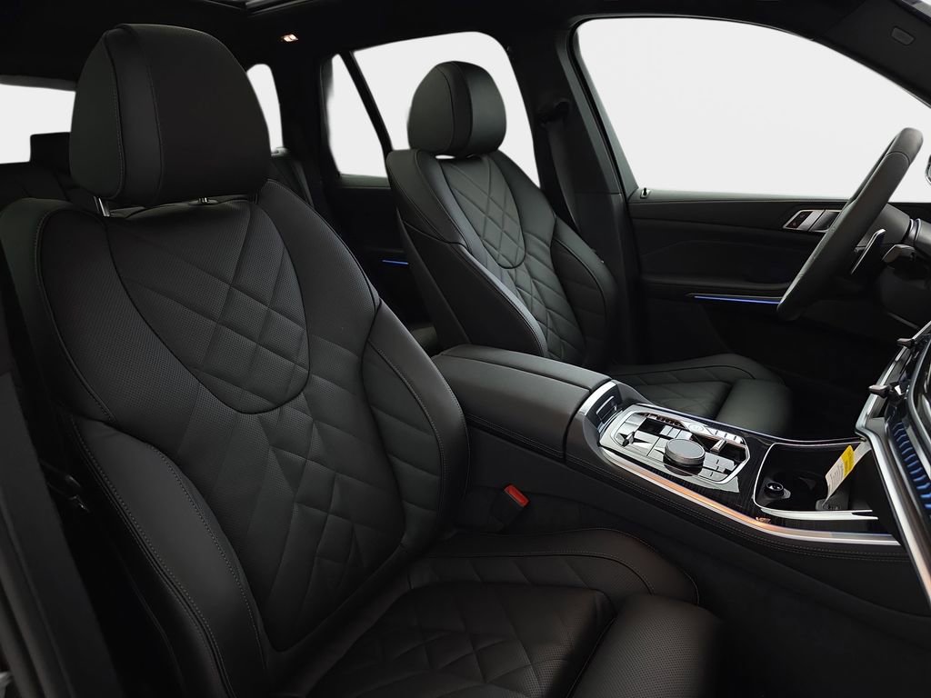 New 2026 BMW X5 xDrive50e w/ M Sport Package image 10