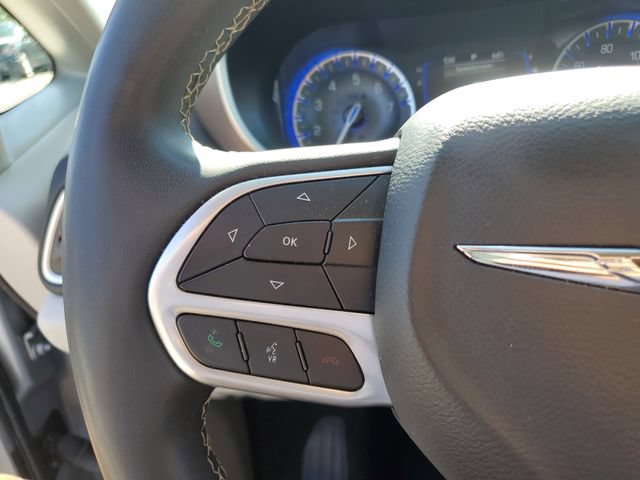 Used 2023 Chrysler Voyager LX FWD image 12