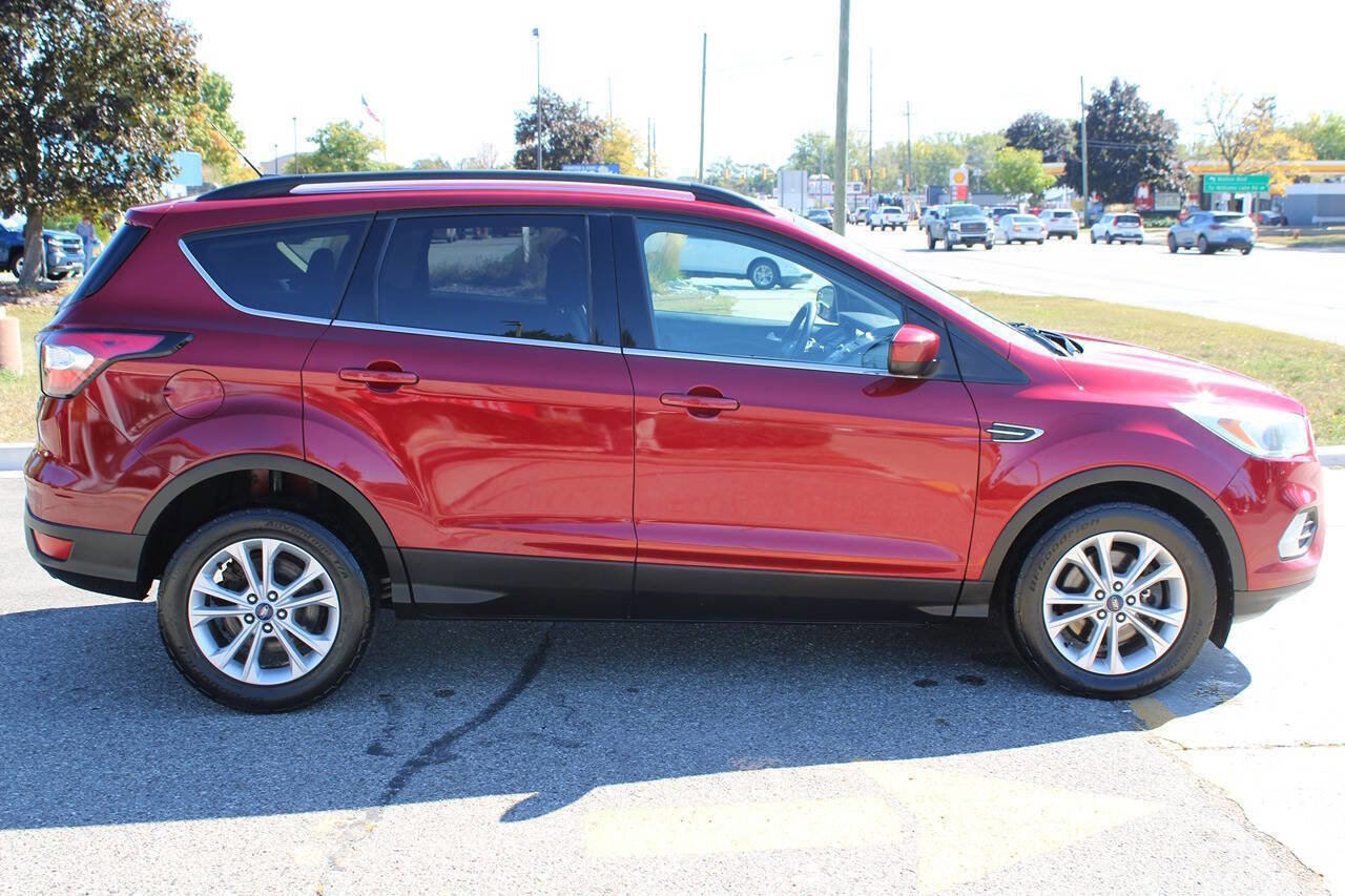 Used 2017 Ford Escape SE image 15