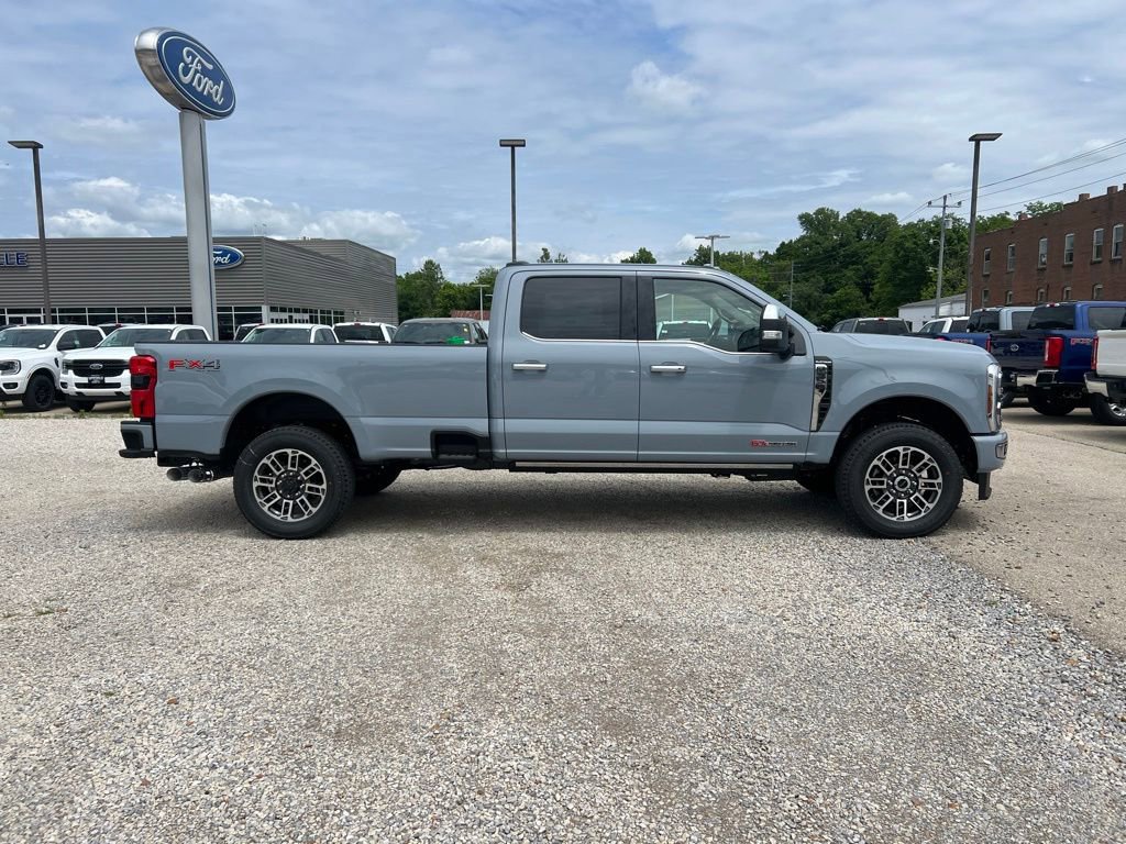New 2026 Ford F350 Platinum w/ Platinum Plus Package AWD/4WD image 9
