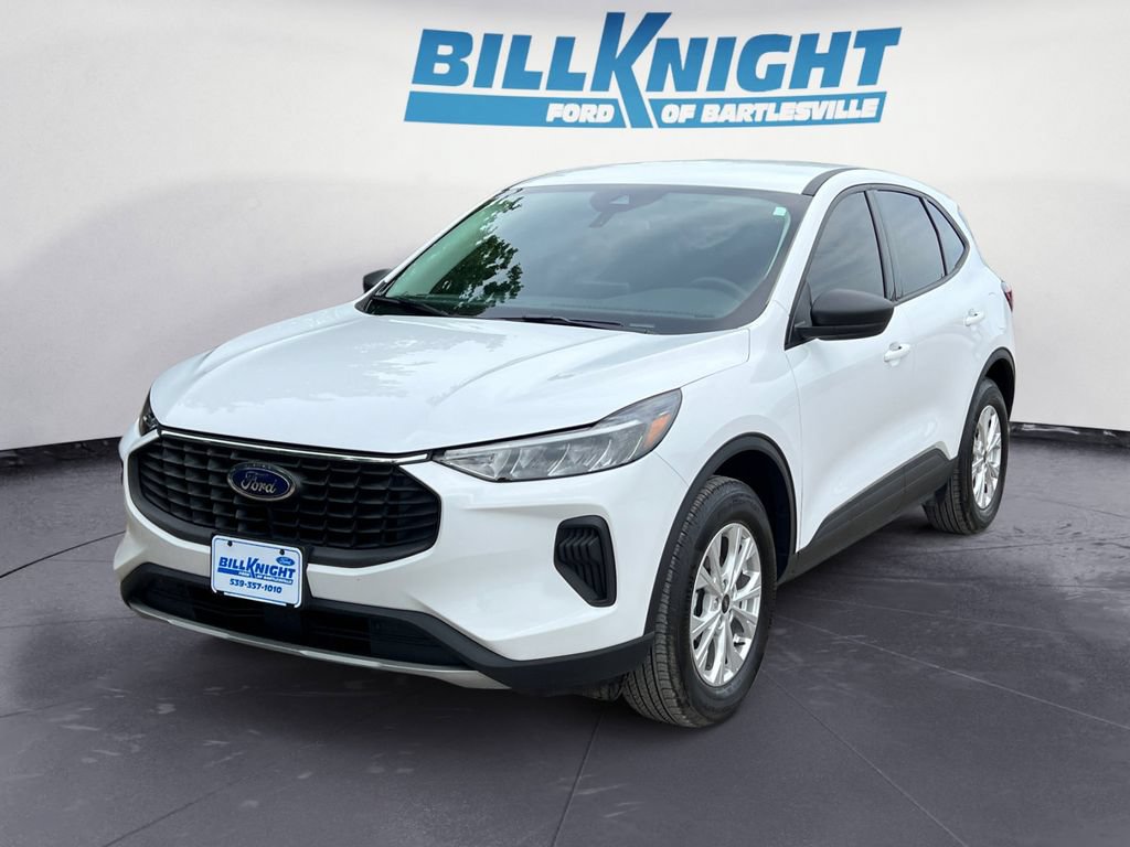 Used 2026 Ford Escape Active AWD/4WD image 1