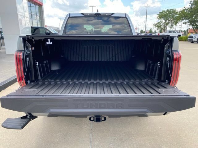 New 2026 Toyota Tundra Platinum AWD/4WD image 4