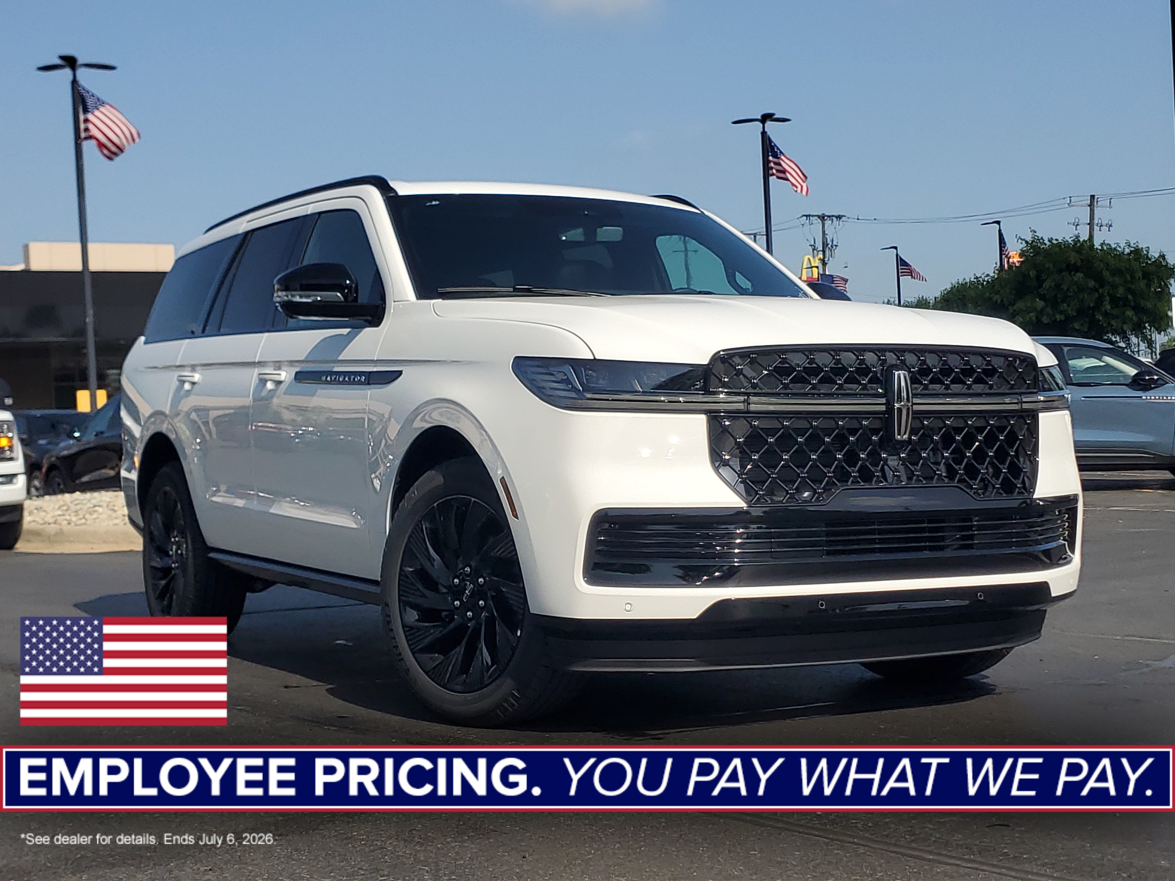 New 2027 Lincoln Navigator Reserve w/ Jet Appearance Package AWD/4WD image 1