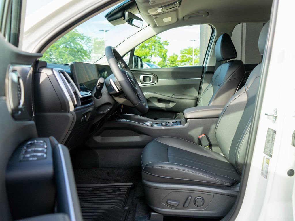 New 2025 Kia Sorento EX AWD/4WD image 11