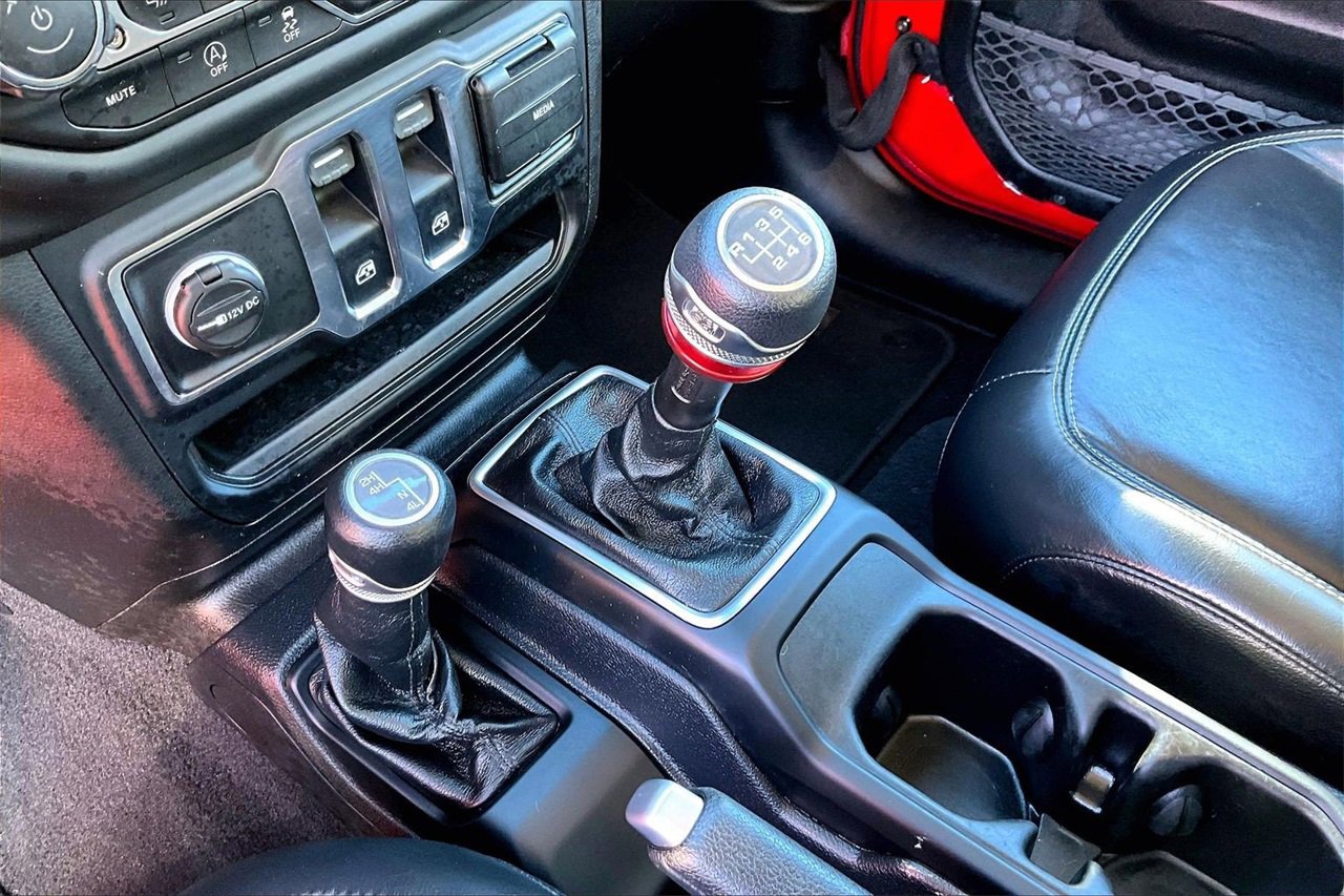 Certified 2020 Jeep Wrangler Sport image 27