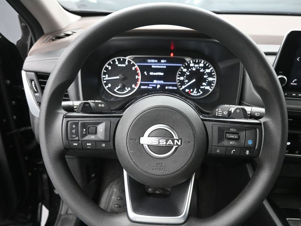 Used 2023 Nissan Rogue SV image 6