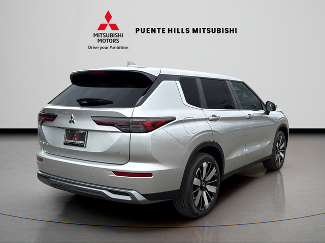 New 2026 Mitsubishi Outlander SE FWD image 5