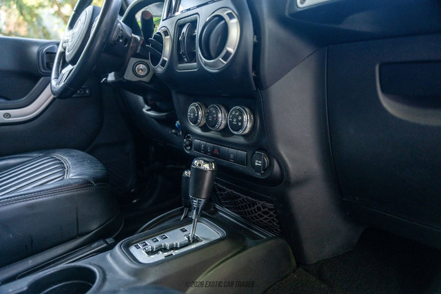 Used 2017 Jeep Wrangler Unlimited Rubicon w/ Connectivity Group AWD/4WD image 66
