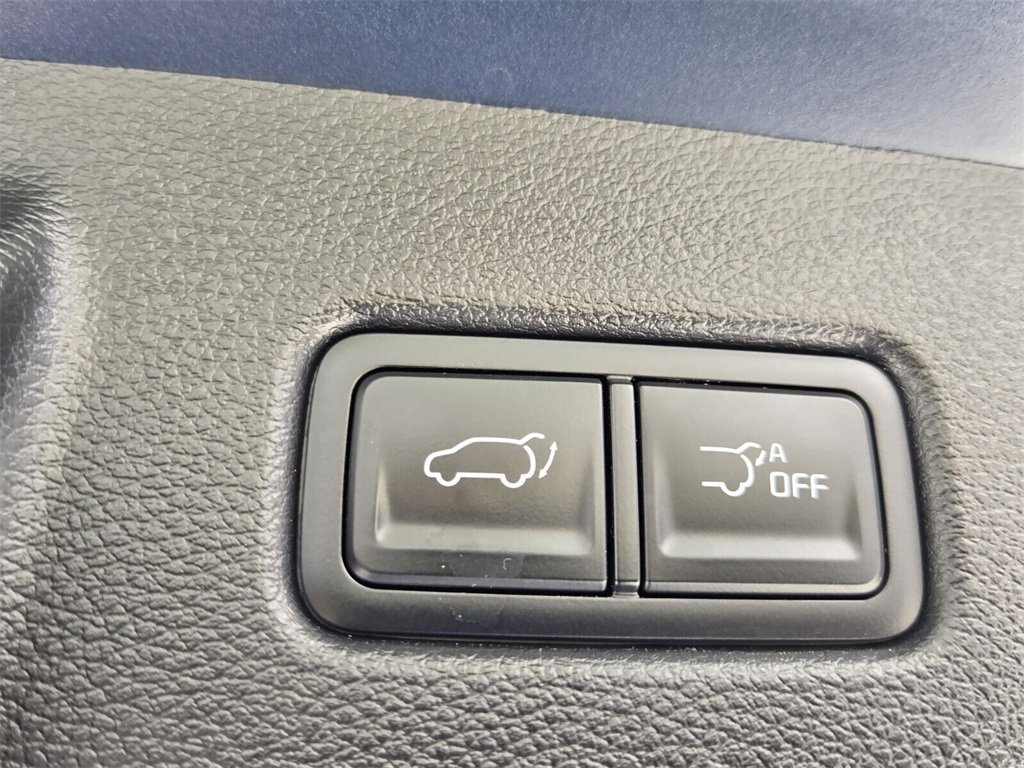Used 2024 Kia Telluride SX image 16