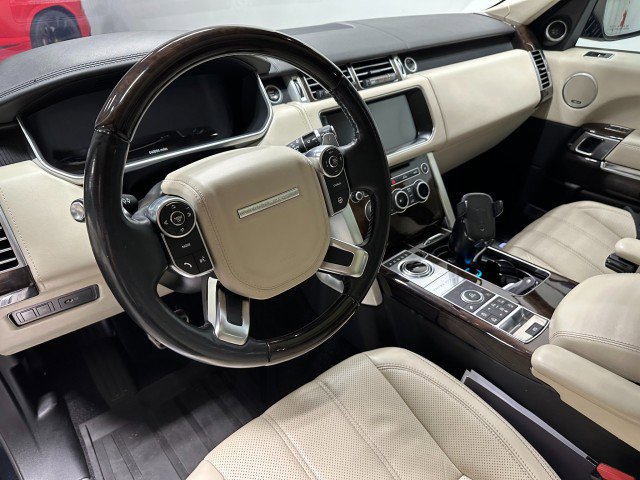 Used 2017 Land Rover Range Rover Autobiography image 14